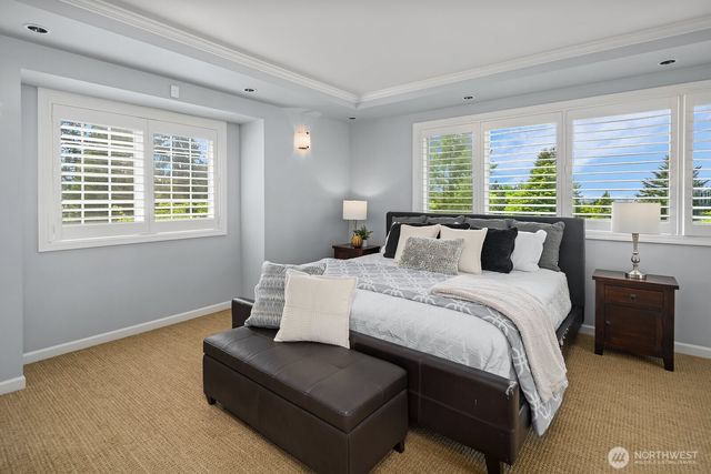 216 SW 192nd Street, Normandy Park, WA 98166