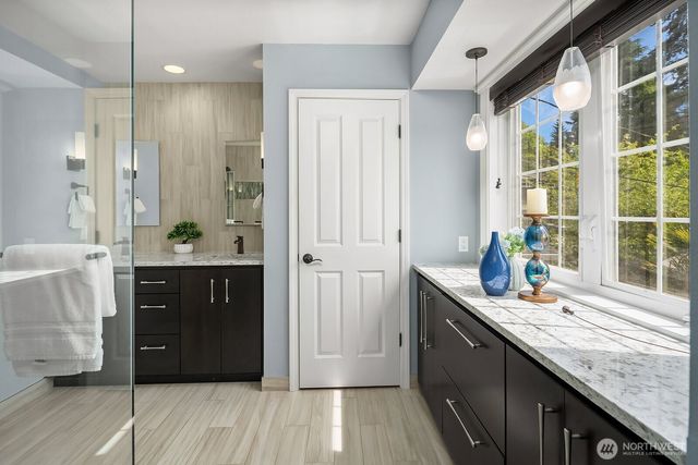 216 SW 192nd Street, Normandy Park, WA 98166