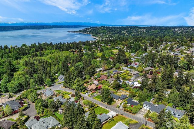 216 SW 192nd Street, Normandy Park, WA 98166