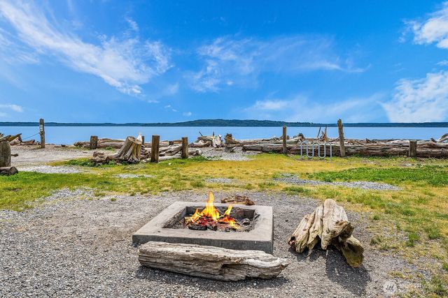 216 SW 192nd Street, Normandy Park, WA 98166