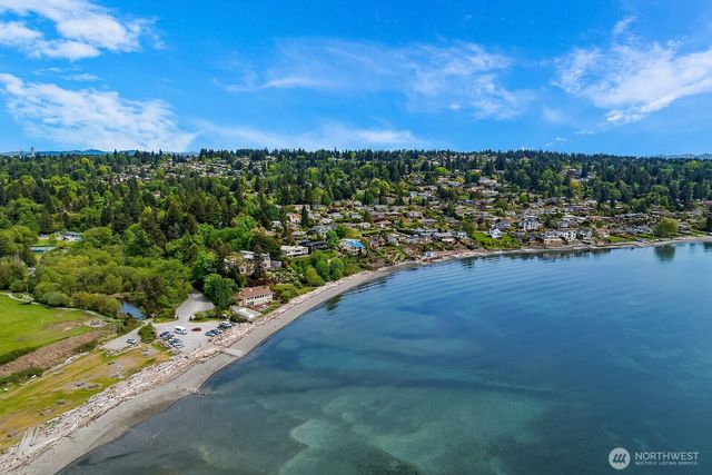 216 SW 192nd Street, Normandy Park, WA 98166