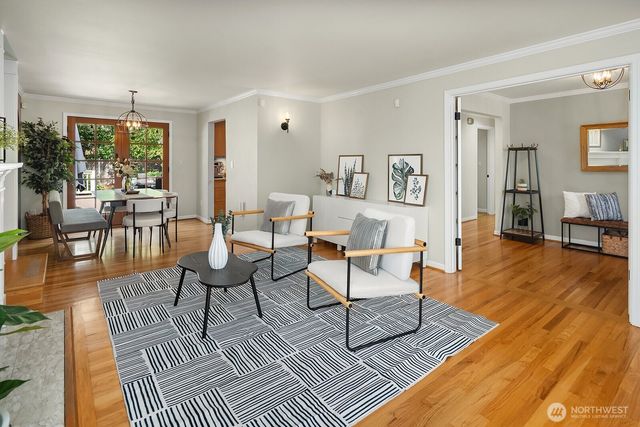 216 SW 192nd Street, Normandy Park, WA 98166