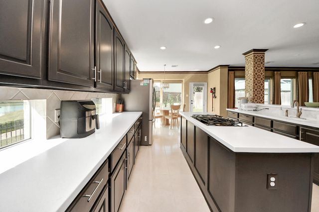 5410 Deerbourne Chase Drive, Sugar Land, TX 77479