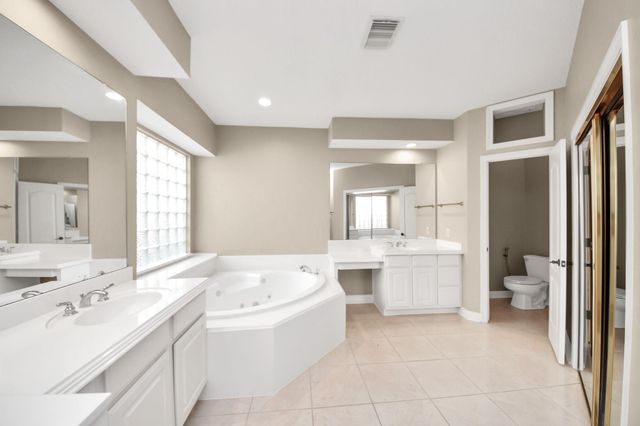 5410 Deerbourne Chase Drive, Sugar Land, TX 77479