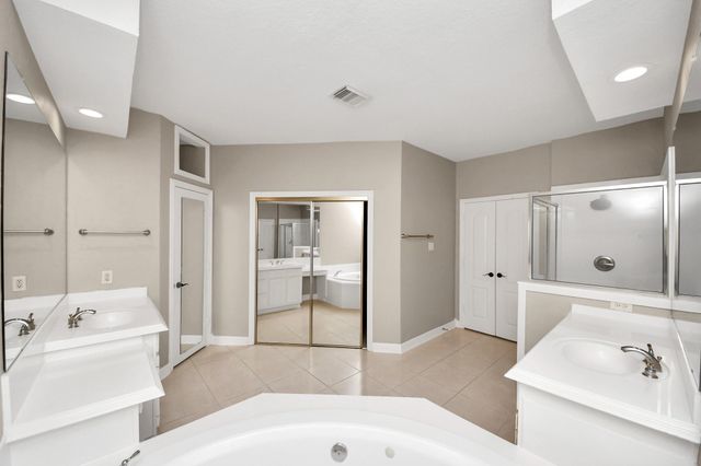 5410 Deerbourne Chase Drive, Sugar Land, TX 77479