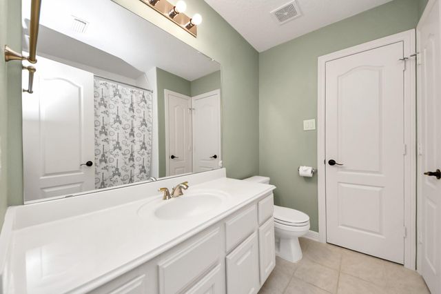 5410 Deerbourne Chase Drive, Sugar Land, TX 77479