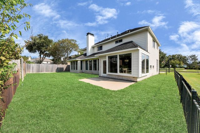 5410 Deerbourne Chase Drive, Sugar Land, TX 77479