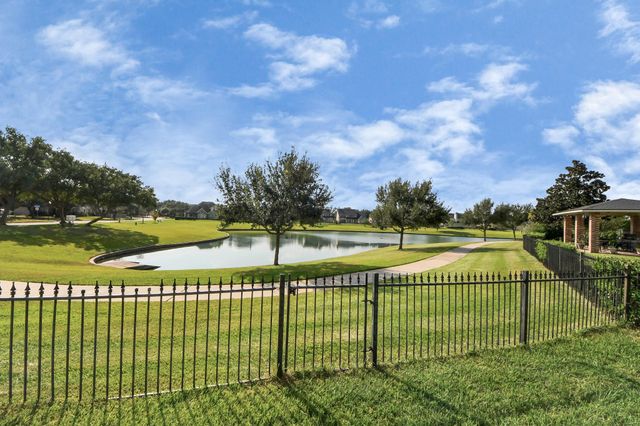 5410 Deerbourne Chase Drive, Sugar Land, TX 77479