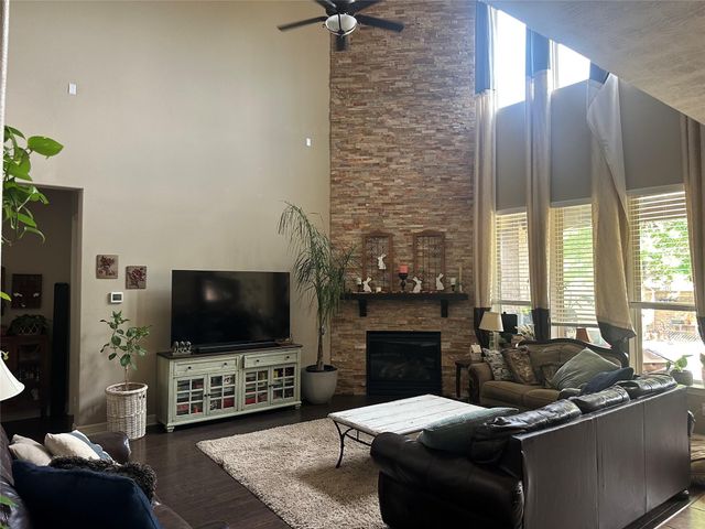 3339 Flint Valley Lane, Katy, TX 77494