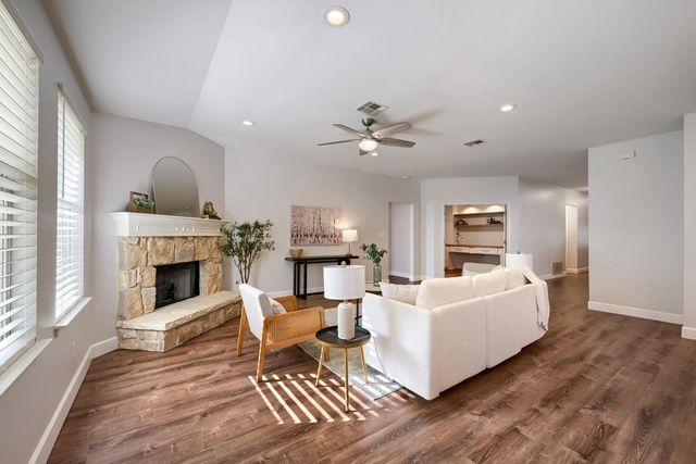 117 Walnut Creek DR, Cedar Park, TX 78613