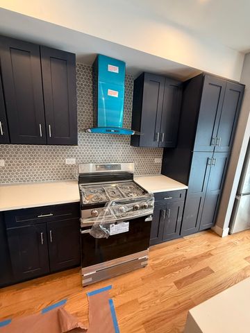 2157 N Western Avenue 2, Chicago, IL 60647