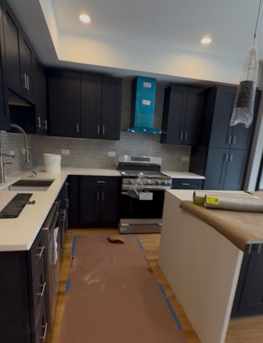 2157 N Western Avenue 2, Chicago, IL 60647