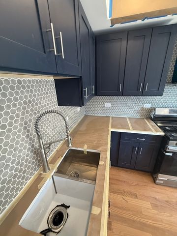 2157 N Western Avenue 2, Chicago, IL 60647