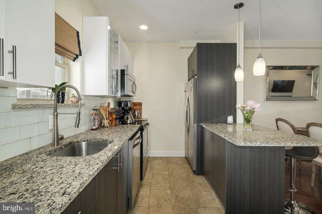 1937 W GEORGE ST, Philadelphia, PA 19130