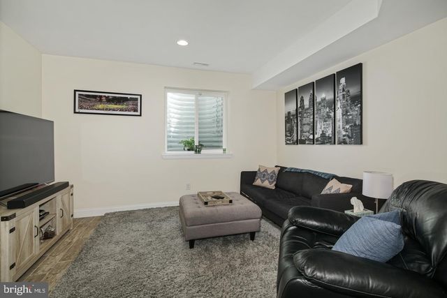 1937 W GEORGE ST, Philadelphia, PA 19130