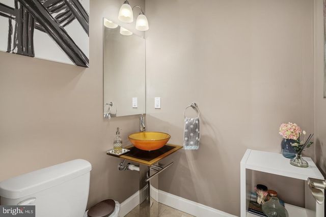 1937 W GEORGE ST, Philadelphia, PA 19130