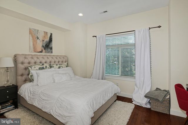 1937 W GEORGE ST, Philadelphia, PA 19130