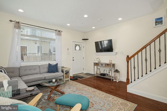1937 W GEORGE ST, Philadelphia, PA 19130