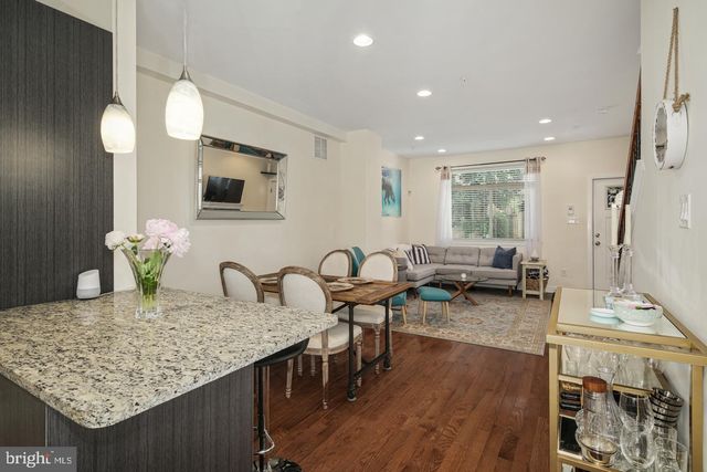 1937 W GEORGE ST, Philadelphia, PA 19130