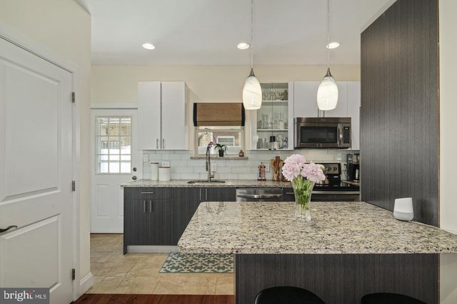1937 W GEORGE ST, Philadelphia, PA 19130