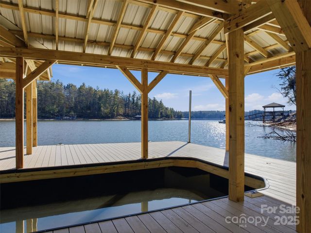 2349 Cornwallis Trail, Nebo, NC 28761