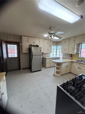 1707 Miller Avenue, Mission, TX 78572