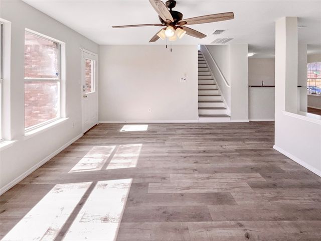 2466 Meadowgate Lane, Lancaster, TX 75134