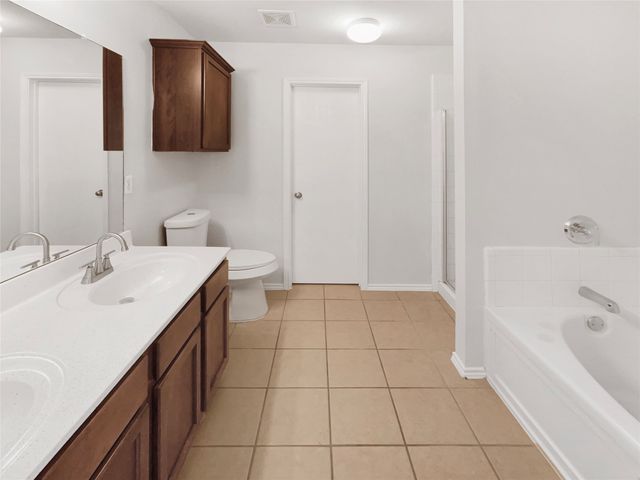 2466 Meadowgate Lane, Lancaster, TX 75134