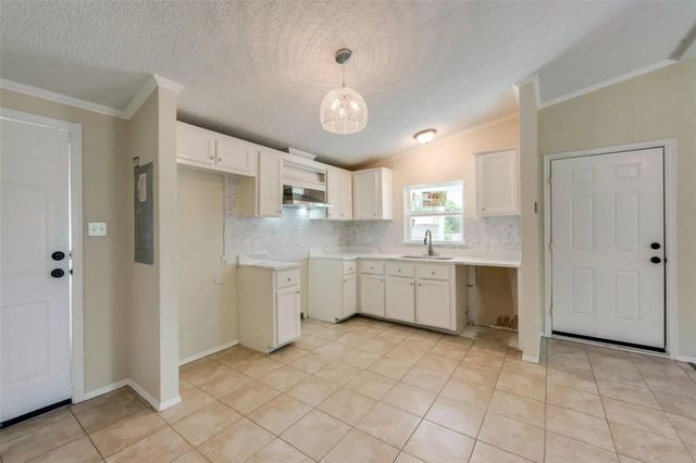 4725 Ramey Avenue, Fort Worth, TX 76105