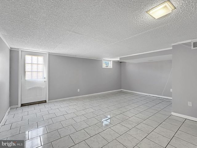 869 W BROWNING RD, Bellmawr, NJ 08031