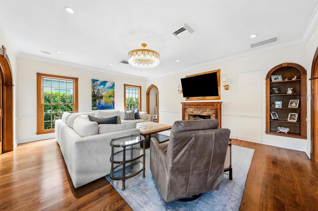 19153 SE Jupiter River Drive, Jupiter, FL 33458