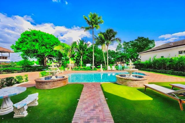 19153 SE Jupiter River Drive, Jupiter, FL 33458