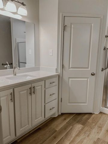 11909 Evanston Avenue, Lubbock, TX 79424