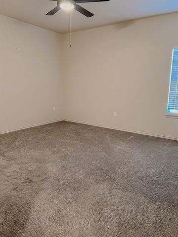11909 Evanston Avenue, Lubbock, TX 79424