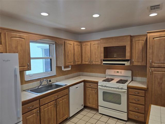 5980 TERRACE PARK DRIVE N 201, St Petersburg, FL 33709