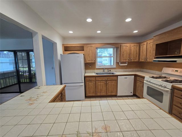 5980 TERRACE PARK DRIVE N 201, St Petersburg, FL 33709
