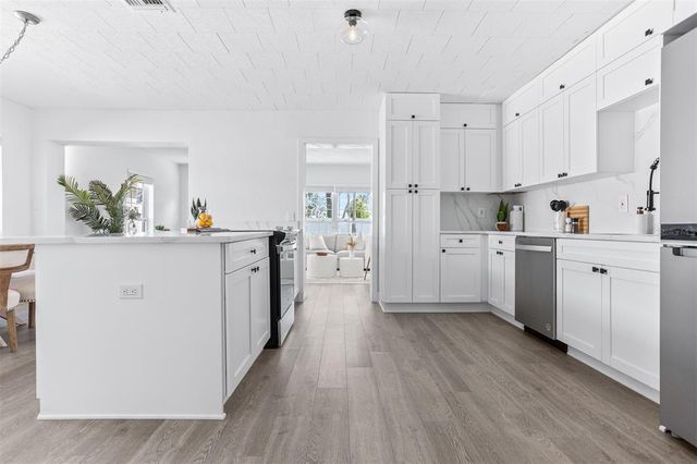 8335 42ND AVENUE N, St Petersburg, FL 33709