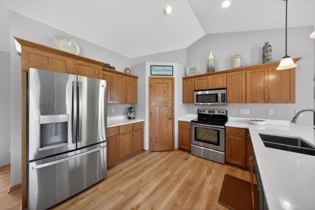 1961 Fieldstone Road SW, Rochester, MN 55902