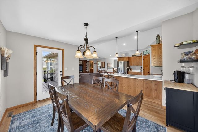 1961 Fieldstone Road SW, Rochester, MN 55902