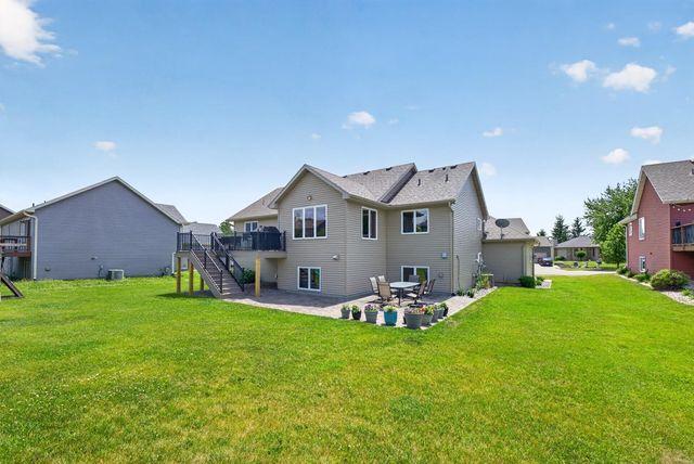 1961 Fieldstone Road SW, Rochester, MN 55902