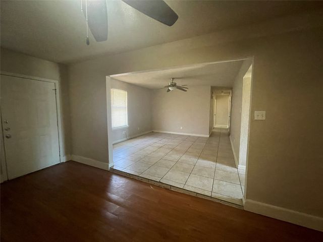 10515 Eastcrest Lane, Dallas, TX 75217