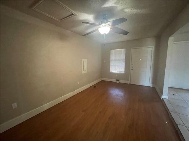 10515 Eastcrest Lane, Dallas, TX 75217