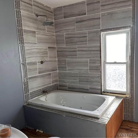 995 Exchange Street, Buffalo, NY 14210