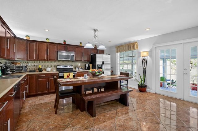 341 S Biscayne River Dr, Miami, FL 33169