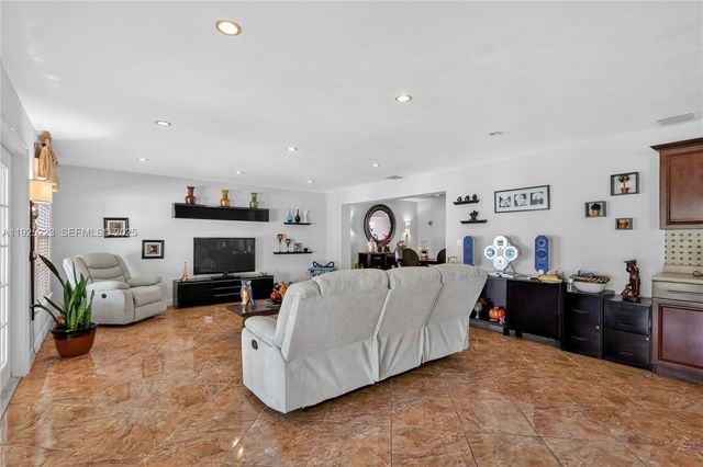 341 S Biscayne River Dr, Miami, FL 33169