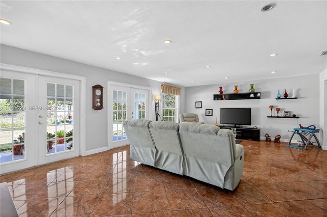 341 S Biscayne River Dr, Miami, FL 33169