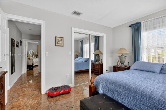 341 S Biscayne River Dr, Miami, FL 33169