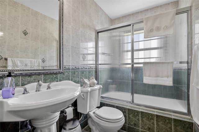 341 S Biscayne River Dr, Miami, FL 33169