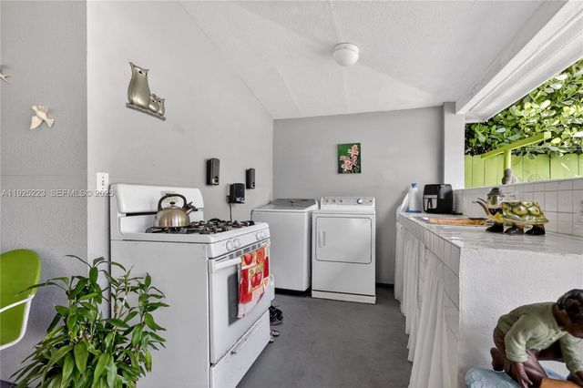 341 S Biscayne River Dr, Miami, FL 33169