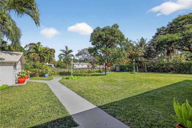 341 S Biscayne River Dr, Miami, FL 33169